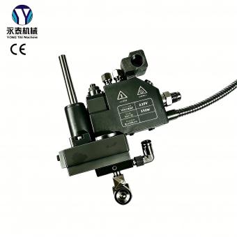 360° rotatable hot melt applicator